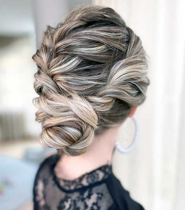 curly-bun-with-braid 