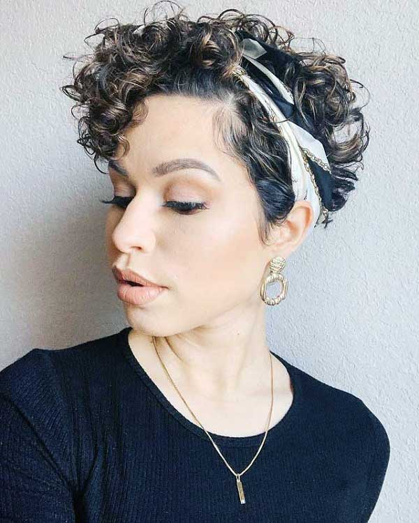 curly-pixie-cut-with-bangs