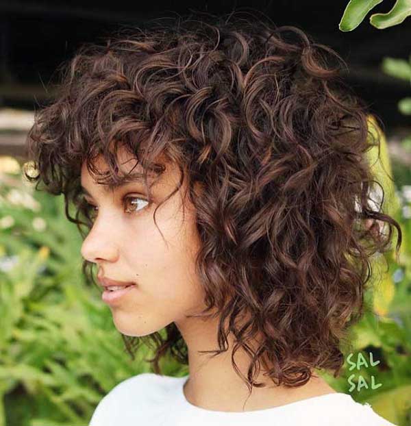 natural-curly-hair-with-bangs