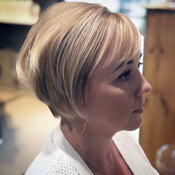 round-face-short-bob-with-bangs 
