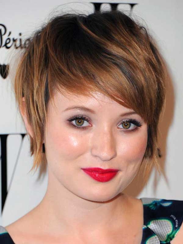 round-face-short-bob-with-bangs