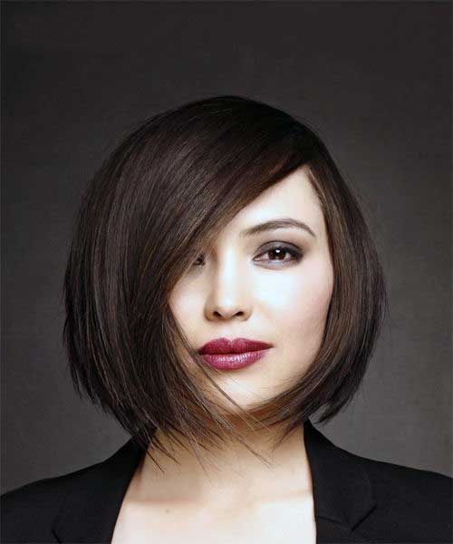 short-bob-with-side-swept-bangs 