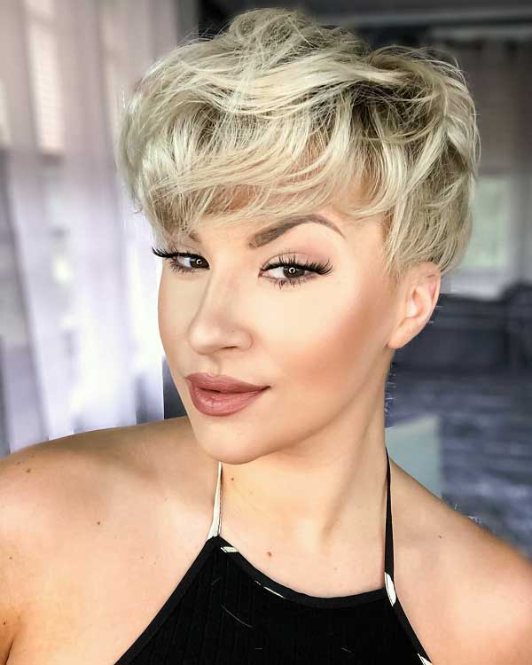 short-pixie-bob-with-bangs