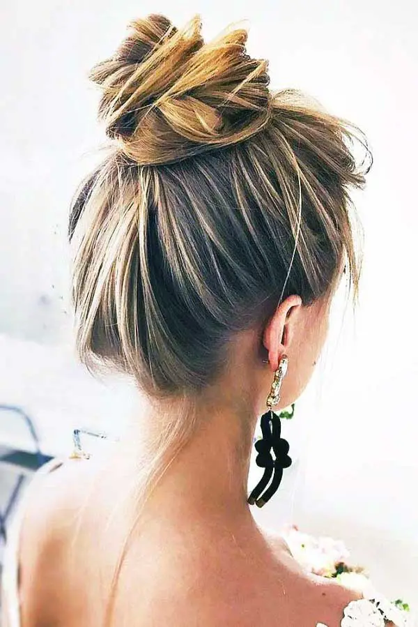 top-knot-for-thick-hair