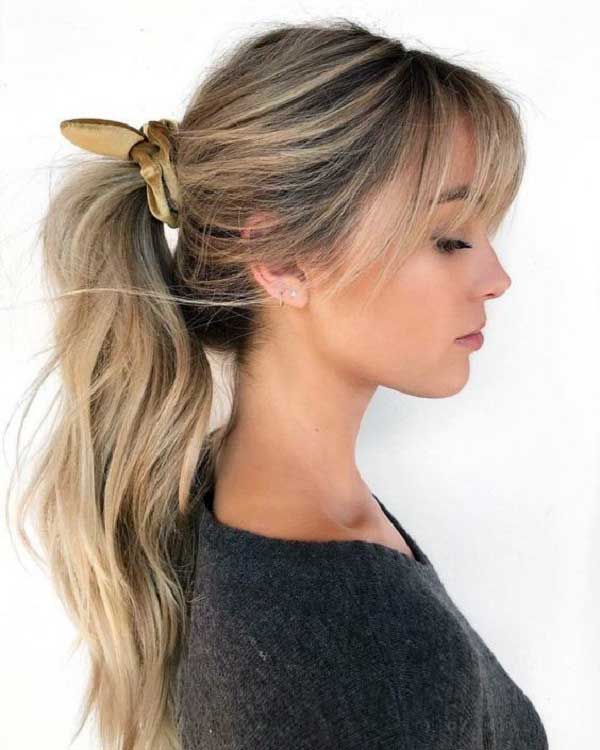 Blonde-ponytail-with-bangs