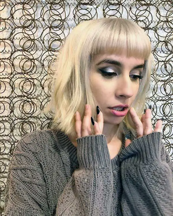 blonde-bob-with-bangs