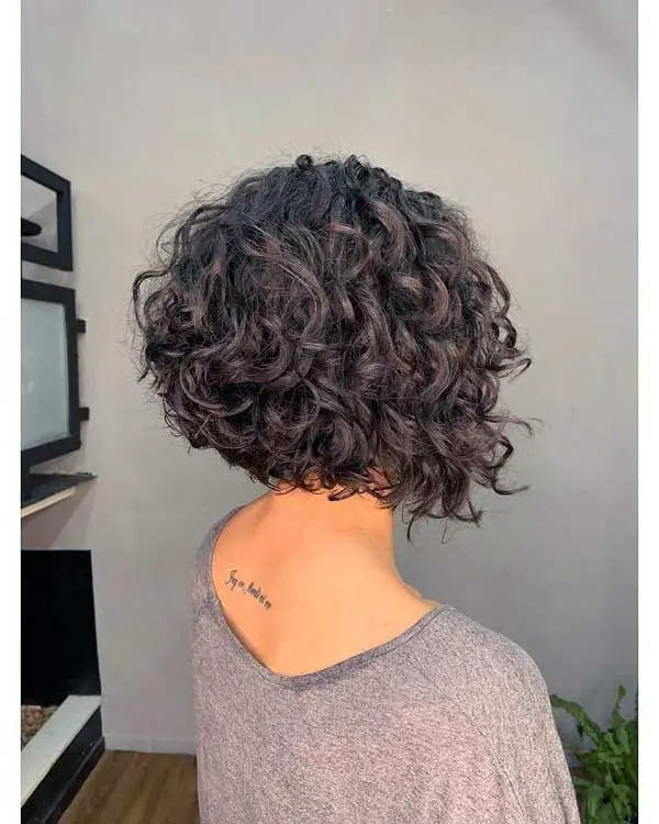 40 Classy Short Curly Bob To Grab Attention - HqAdviser