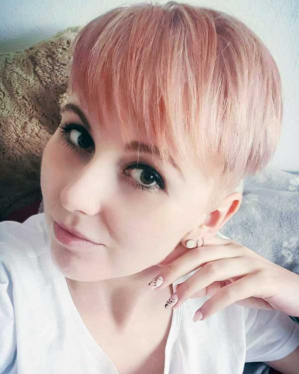 pixie-cuts-for-thick-hair-and-round-faces