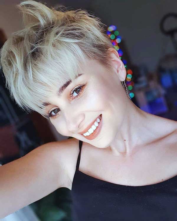 round-face-layered-pixie-cut