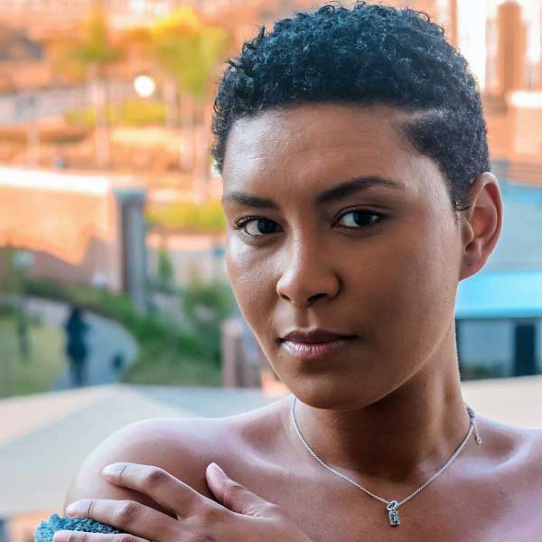 round-face-pixie-cut-black-women