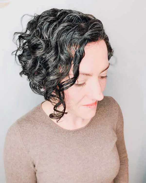 short-curly-inverted-bob