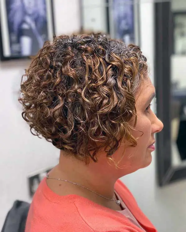 40 Classy Short Curly Bob To Grab Attention - HqAdviser