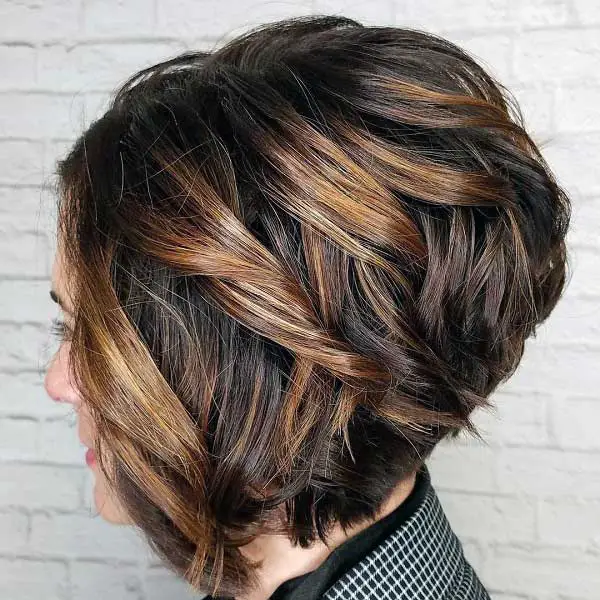 short-curly-stacked-bob