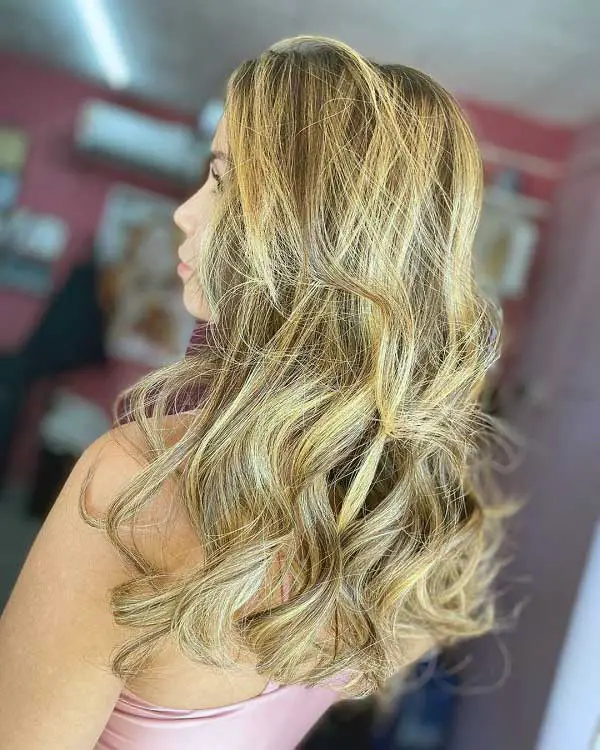 golden-blonde-curly-hair