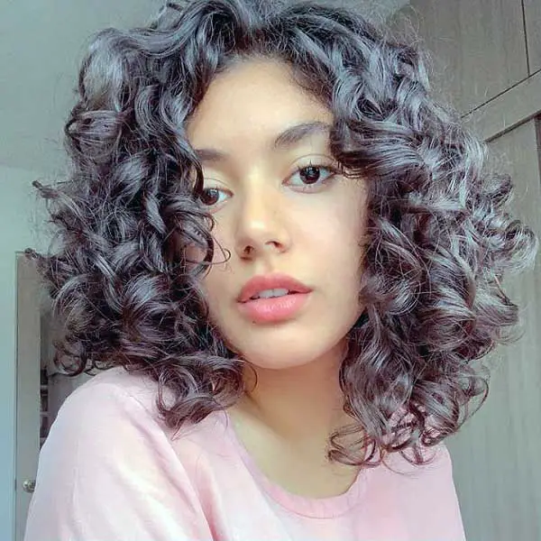 medium-layered-curly-hair