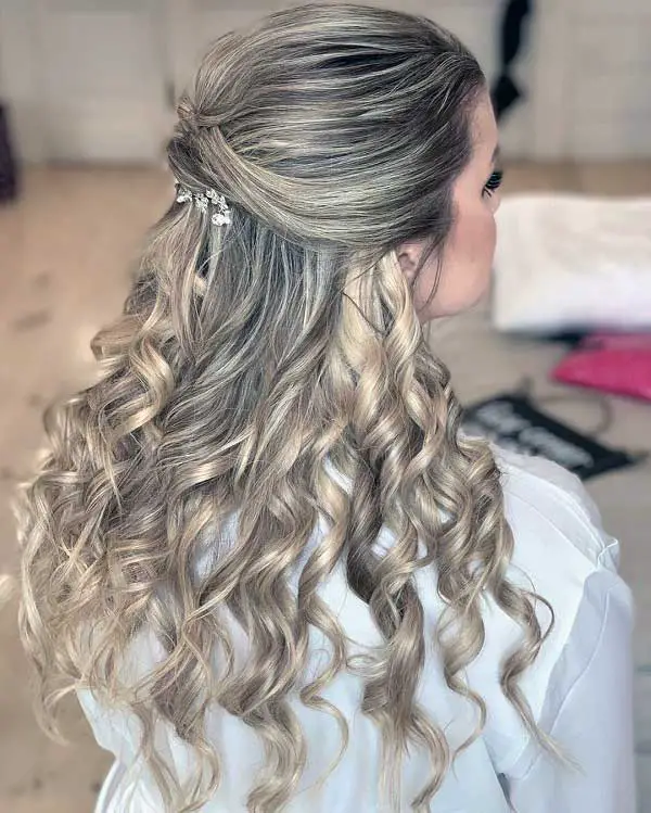 wedding-updos-for-curly-hair
