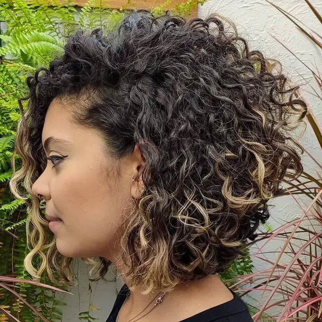 curly stacked bob haircut 