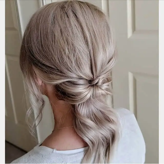 loose ponytail short hair