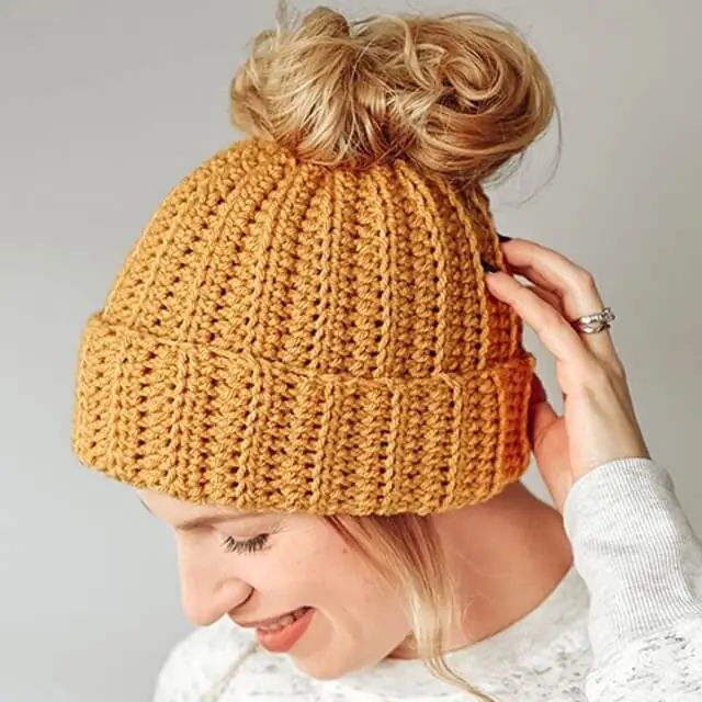 messy ponytail crochet hat