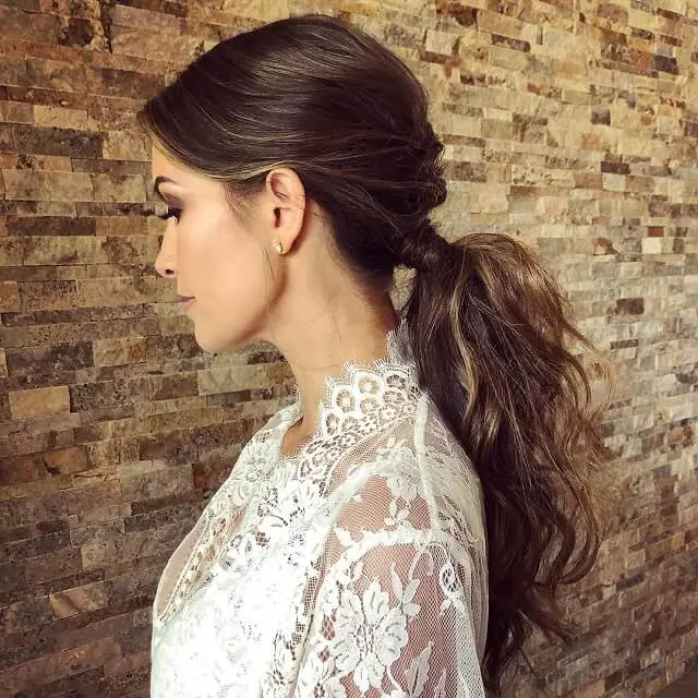 messy ponytail for wedding