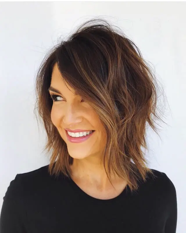 messy layered bob