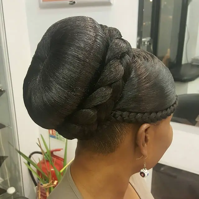 ponytail bun hairstyles for black hair