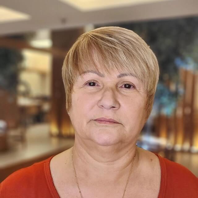chubby short hairstyles over 50 overweight