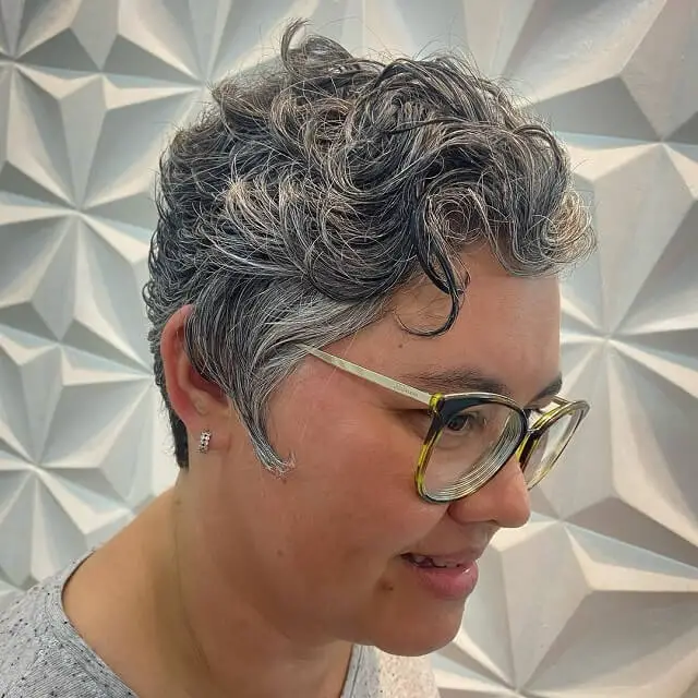 double chin low maintenance pixie cuts for thick hair