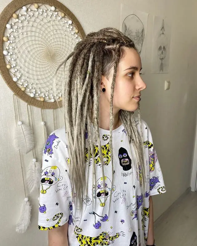  fake dreads on white girl