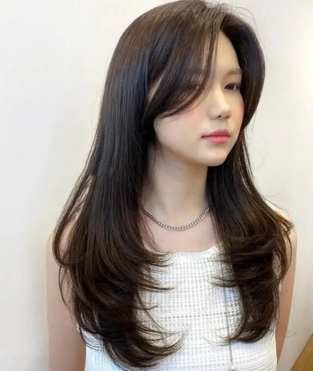 haircuts for long straight hair with layers and side bangs