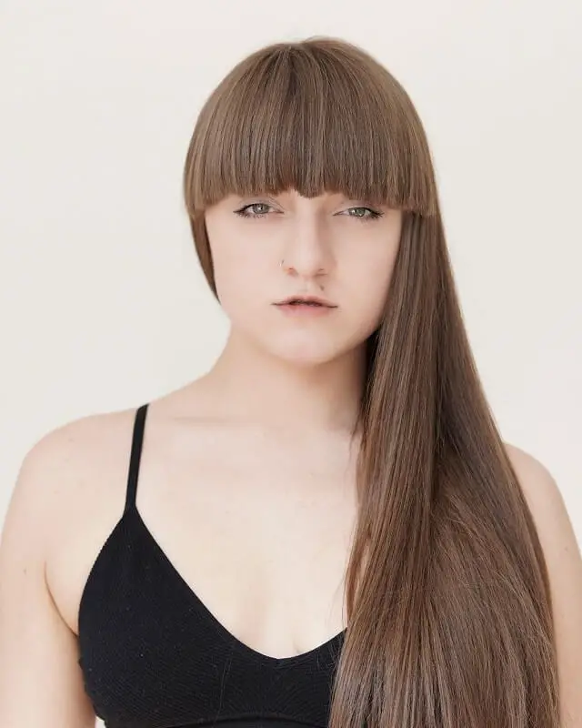 long straight hair with bangs     