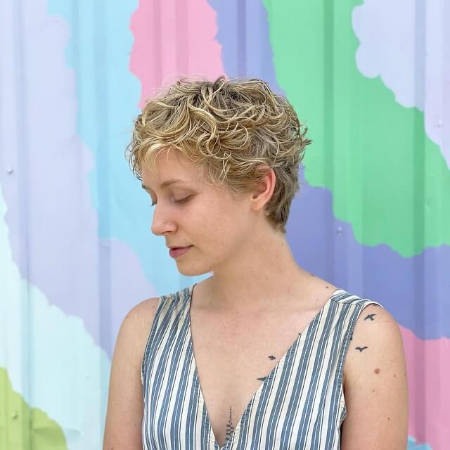 pixie cut for thick curly hair 