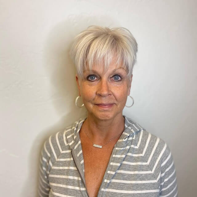 pixie cuts for women over 50 with white hair