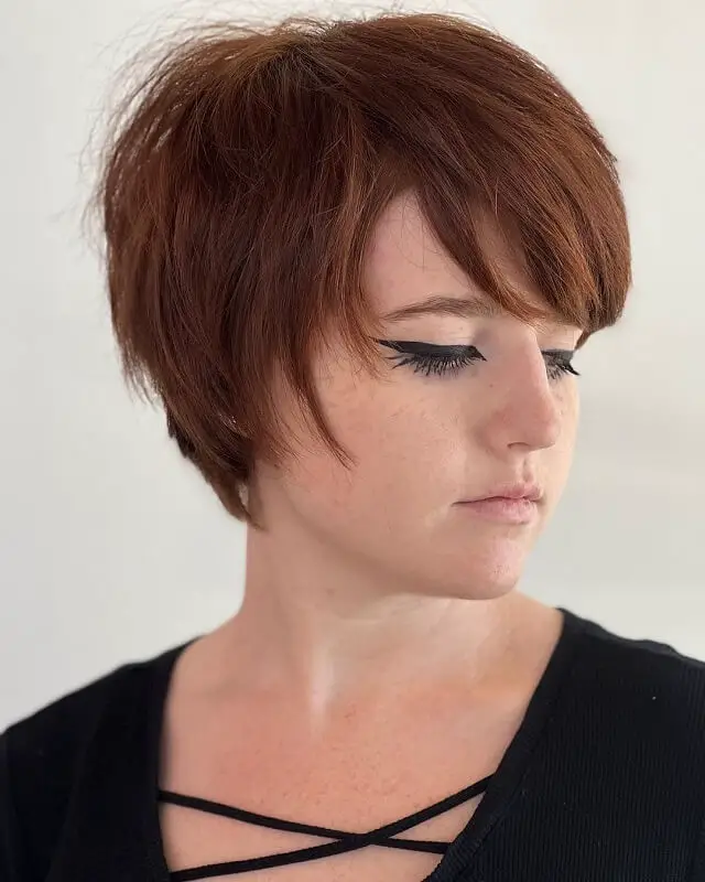 layered pixie cut with bangs
