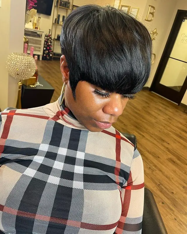 pixie cut with bangs black woman