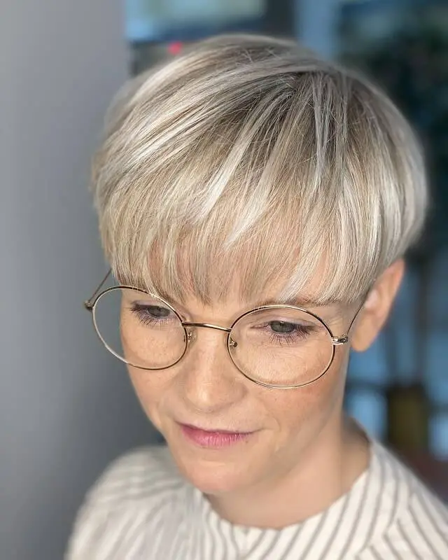 pixie cut with front bangs