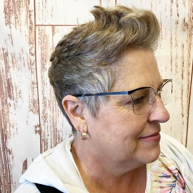 pixie hairstyles for over 50 with glasses