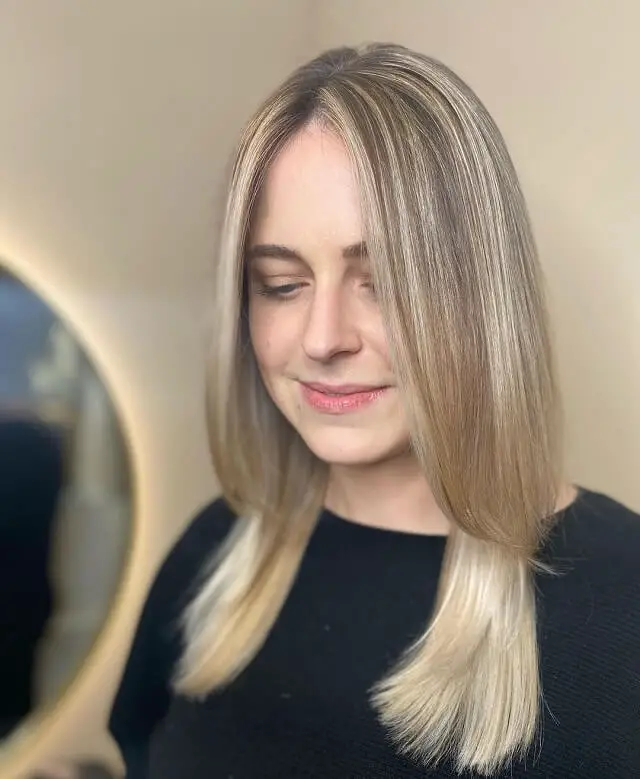 blonde balayage straight hair       