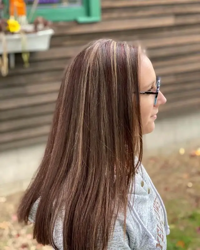 brown hair with red and blonde highlights                