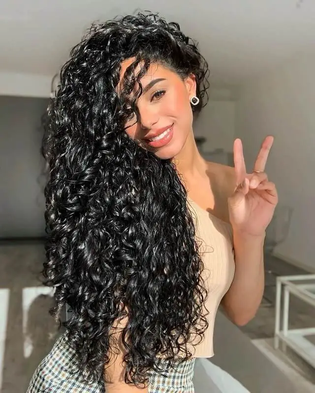 long curly hair for black women