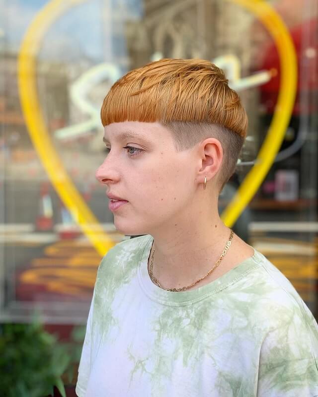 mushroom top haircut