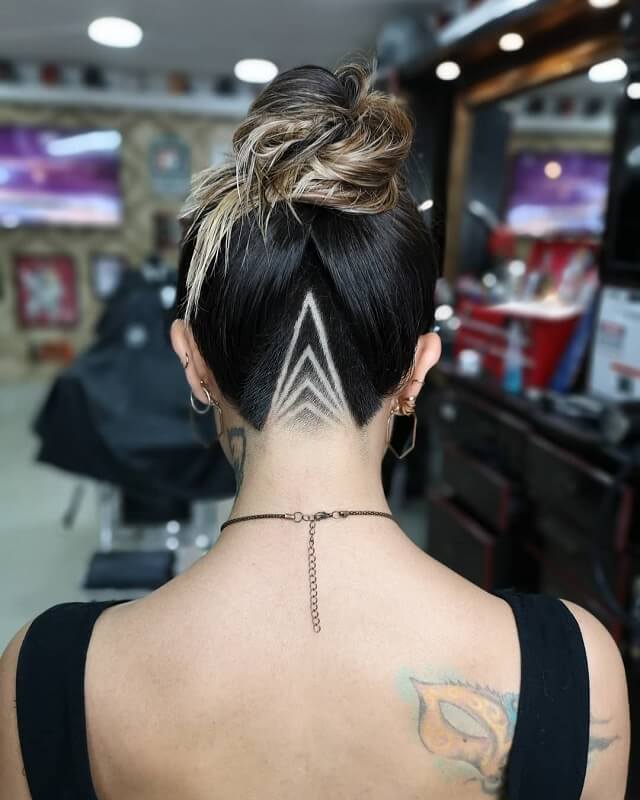 triangle female nape undercut