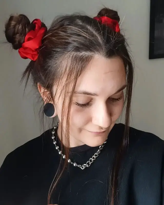 90s scrunchie hairstyles